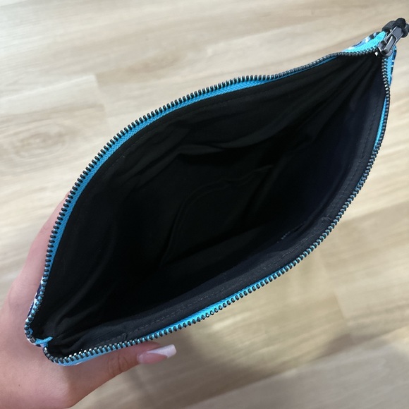 TAYLOR TYLER HANDBAG - Picture 5 of 5